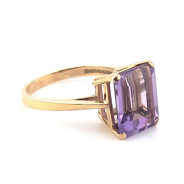 Pre-owned 9ct Gold Amethyst Ring
