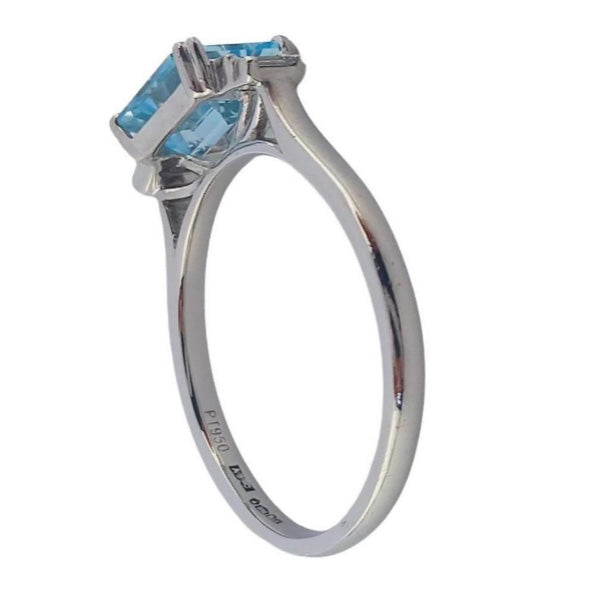 Pre-owned Platinum Aquamarine & Diamond Ring